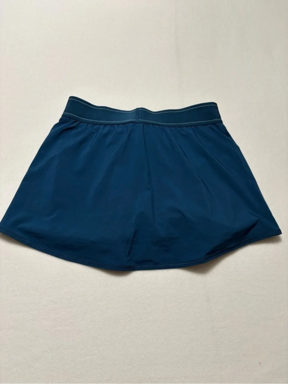 Alo Matchpoint Skirt in Eclipse size M